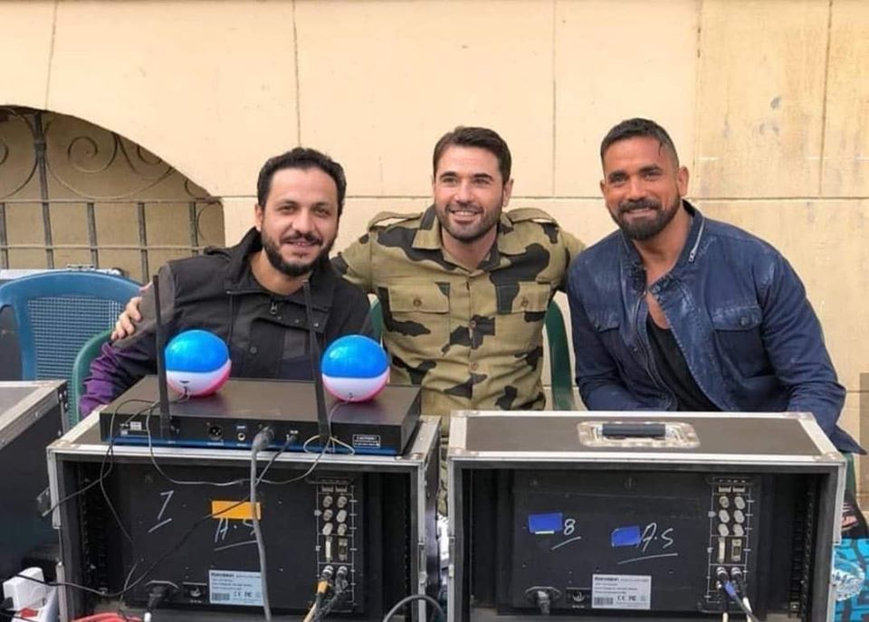 كل اللي إتقال إشاعات ” عز و كرارة ” اخوات و حبايب