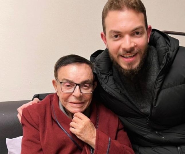 سمير صبري : حالتي الصحية مستقرة ولكنني مازالت في المستشفي