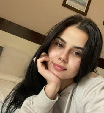 شاهد .. منة جلال تشنّ هجوما على منة عرفة والسبب إلهام شاهين