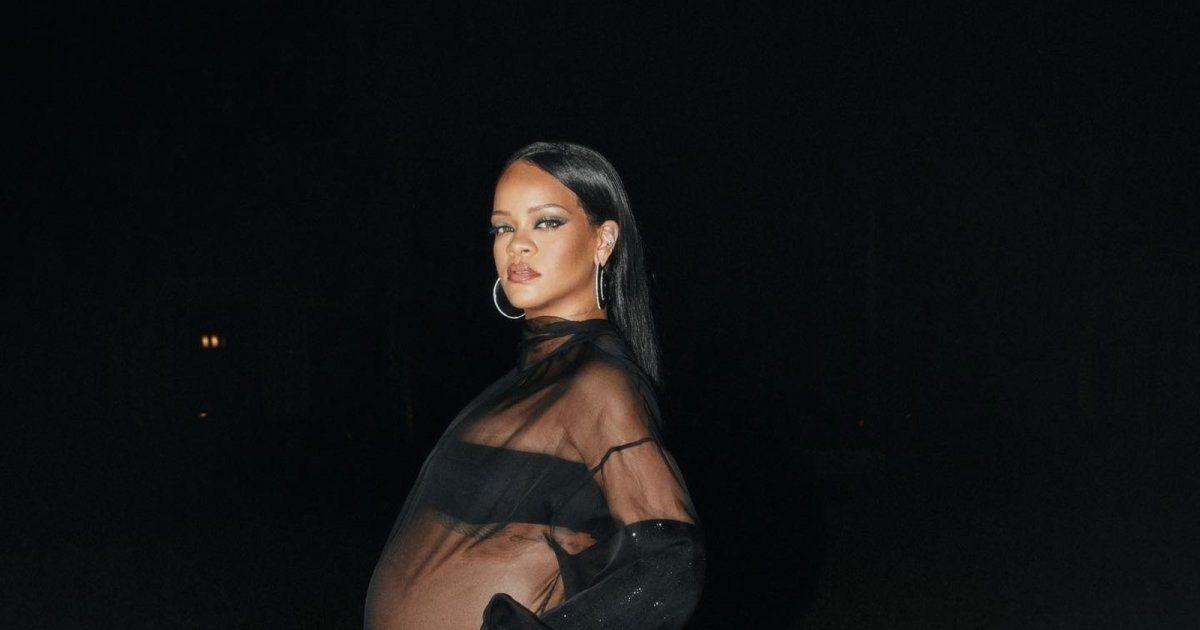 شاهد .. ريهانا تثير الجدل بارتدائها أقصر فستان للحوامل