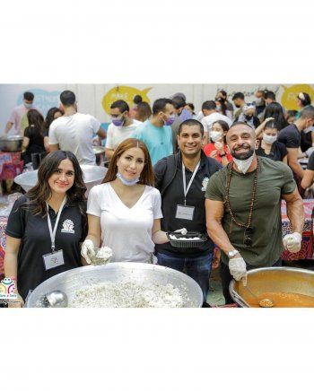 شاهد .. نسرين طافش تشارك بعمل خيري تطوعي بمناسبة شهر رمضان