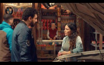 شاهد .. صندوق يكشف أسرار توبة لصبا مبارك