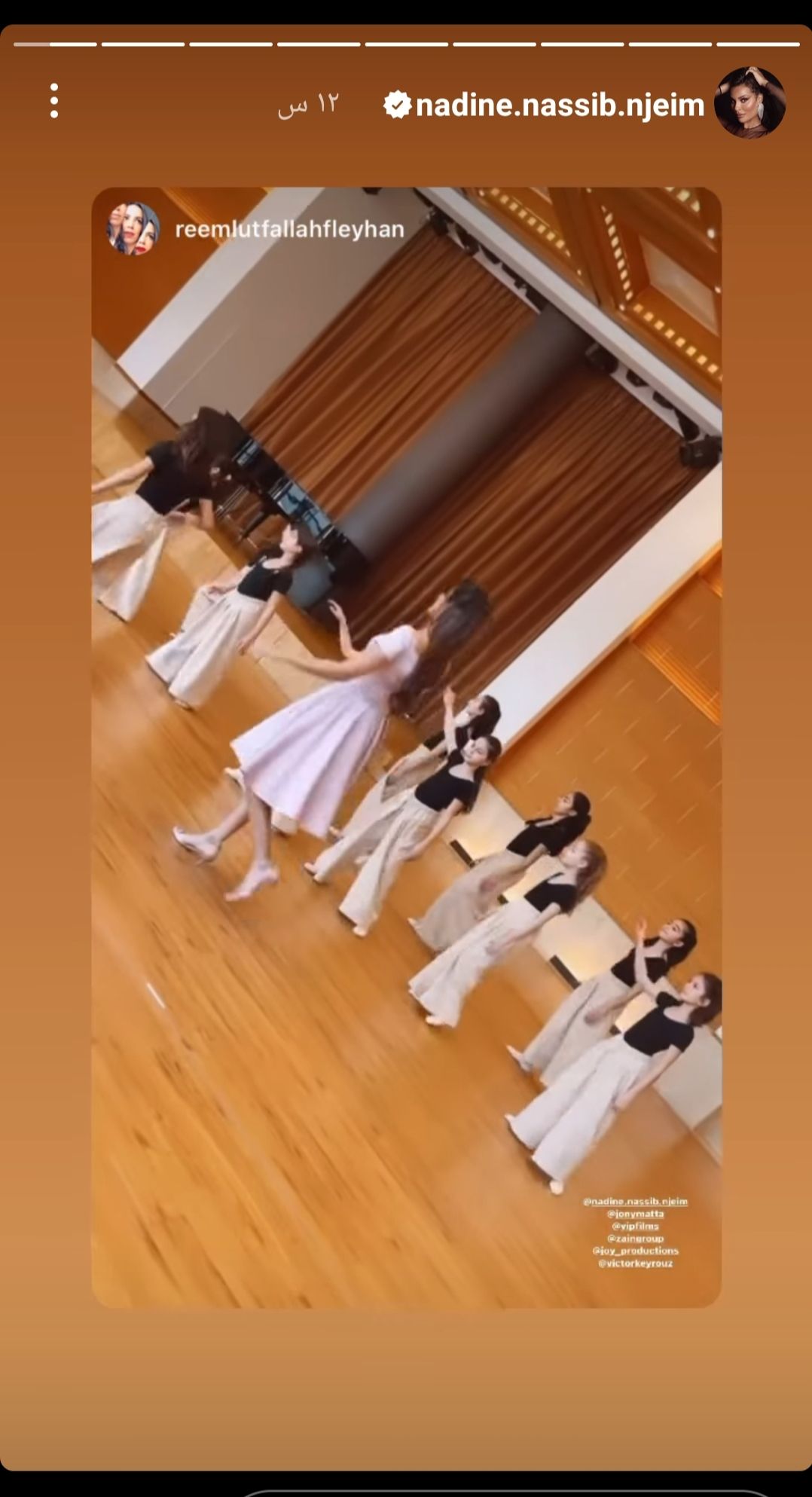 نادين نسيب نجيم تروج لإعلانها الجديد بصور من الكواليس- شاهد