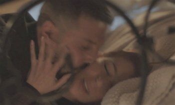 شاهد .. دانييلا رحمة ومحمد الأحمد يثيران الجدل بمشهدهما في السرير-بالصور