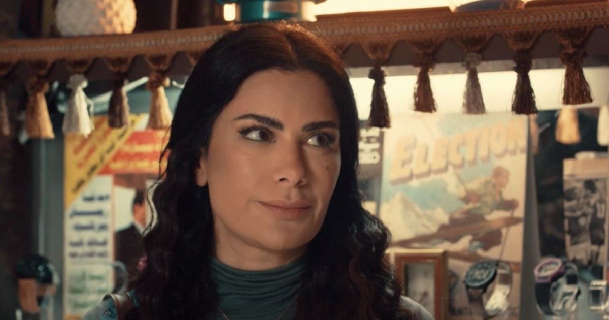 شاهد .. صندوق يكشف أسرار توبة لصبا مبارك