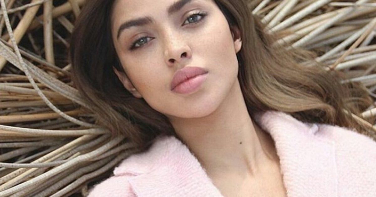 شاهد .. نايا تفاجئ الجمهور بأحدث ظهور لها.. التاتو يغطي جسمها وشكلها لم يعد نفسه!