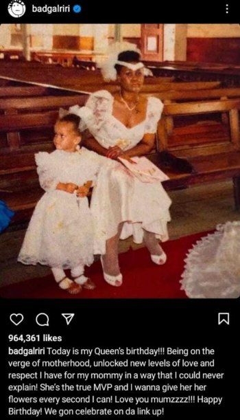 شاهد .. ريهانا تعايد والدتها بصورة قديمة جمعتهما معاً