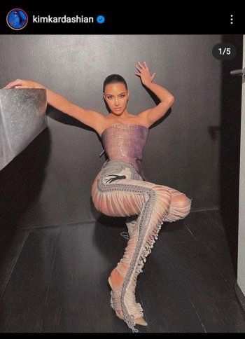 شاهد .. كيم كارداشيان بصور أثارت الجدل