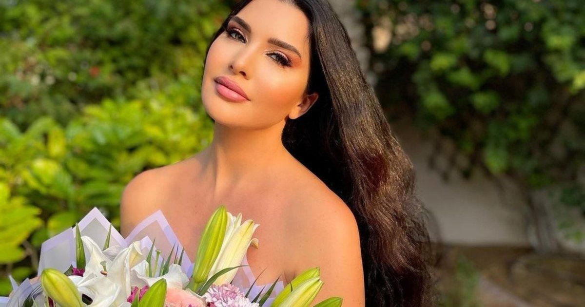 شاهد .. لاميتا فرنجية بلقطات عفوية على البحر - بالصور