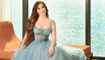 شاهد .. فنانة لفتت الأنظار بجمالها وجدارتها.. خمنوا هوية هذه الفتاة