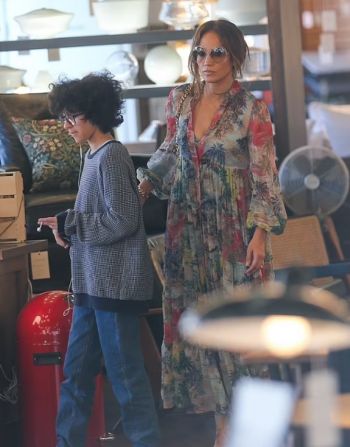 شاهد .. إليكم حقيقة خطوبة جينيفر لوبيز وبن أفليك .. بالصورة