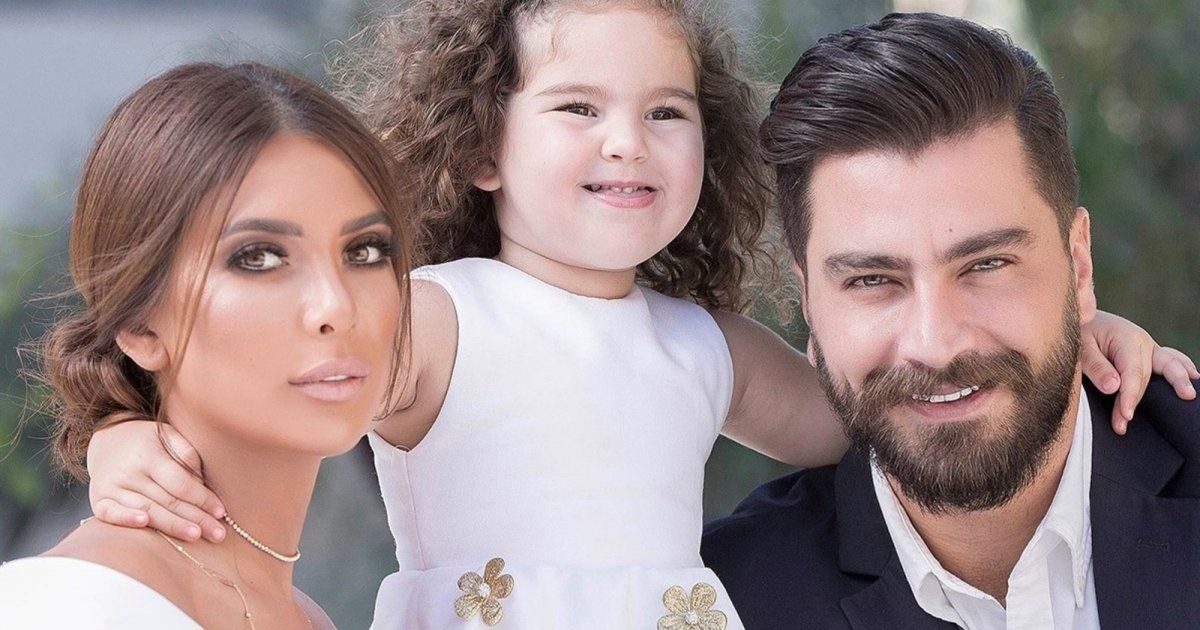 شاهد .. طليقة معتصم النهار تبعد ابنته عنه وتعود بها الى سوريا لهذا السبب -بالفيديو