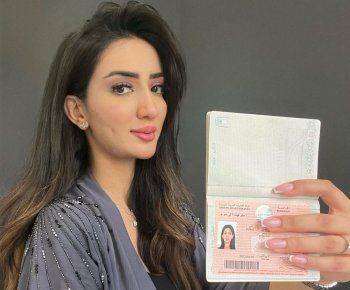 شاهد .. ملكة جمال العرب شروق الشلواطي تحصل على الإقامة الذهبية في دبي-بالصورة