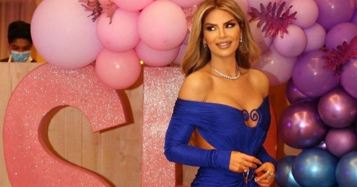 شاهد .. نور إبنة ساندرا رزق كبرت وأصبحت شابة.. جمالها يخطف الأنظار!