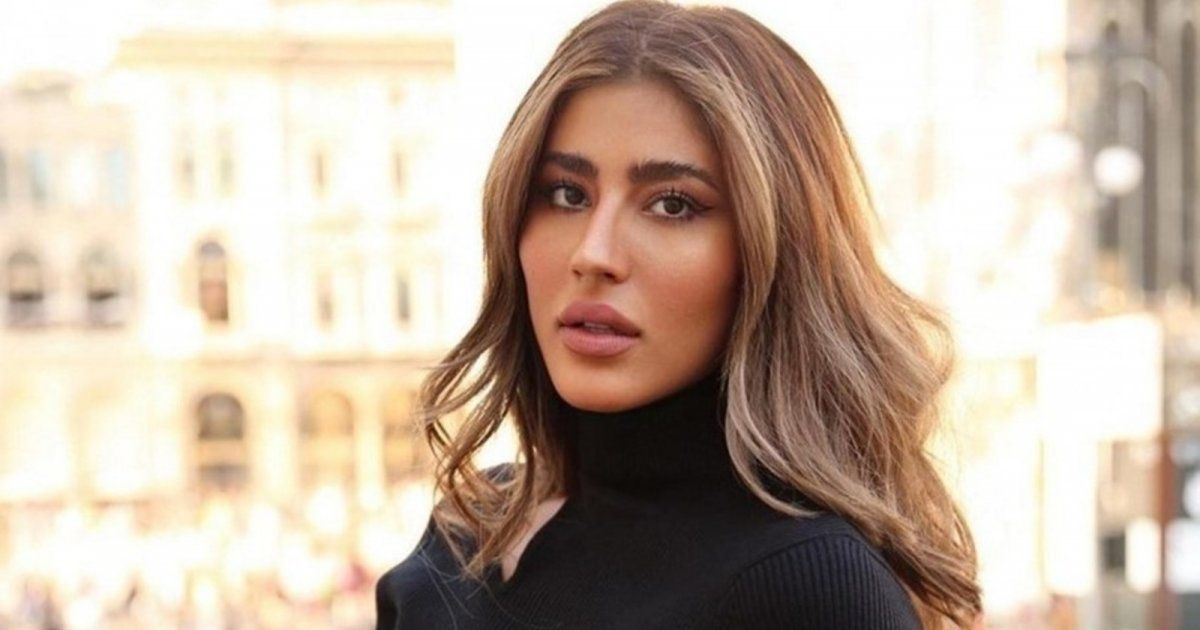 شاهد .. بالفيديو-موجة غضب عارمة تطال ليلى عبد الله بعد أن خلعت ملابسها في مسلسل "من شارع الهرم إلى"