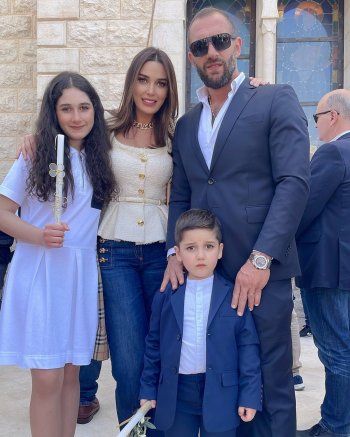 شاهد .. سيرين عبد النور بصور عائلية.. وعفويتها حديث المتابعين