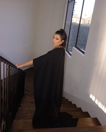 شاهد .. بعد زواجها.. هكذا أطلت كورتني كادراشيان!