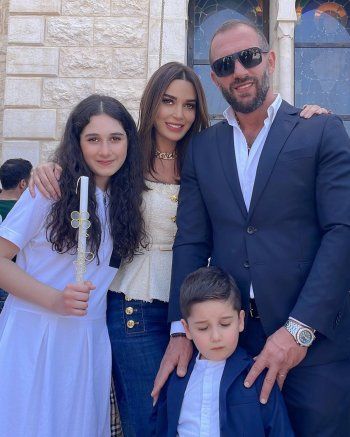 شاهد .. سيرين عبد النور بصور عائلية.. وعفويتها حديث المتابعين