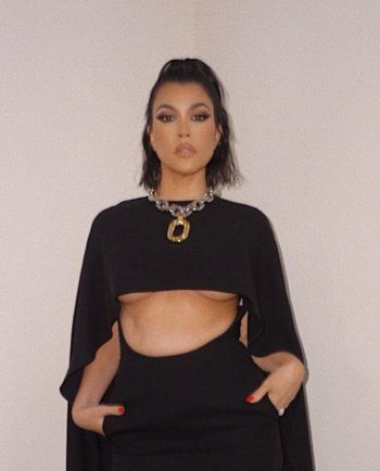 شاهد .. بعد زواجها.. هكذا أطلت كورتني كادراشيان!