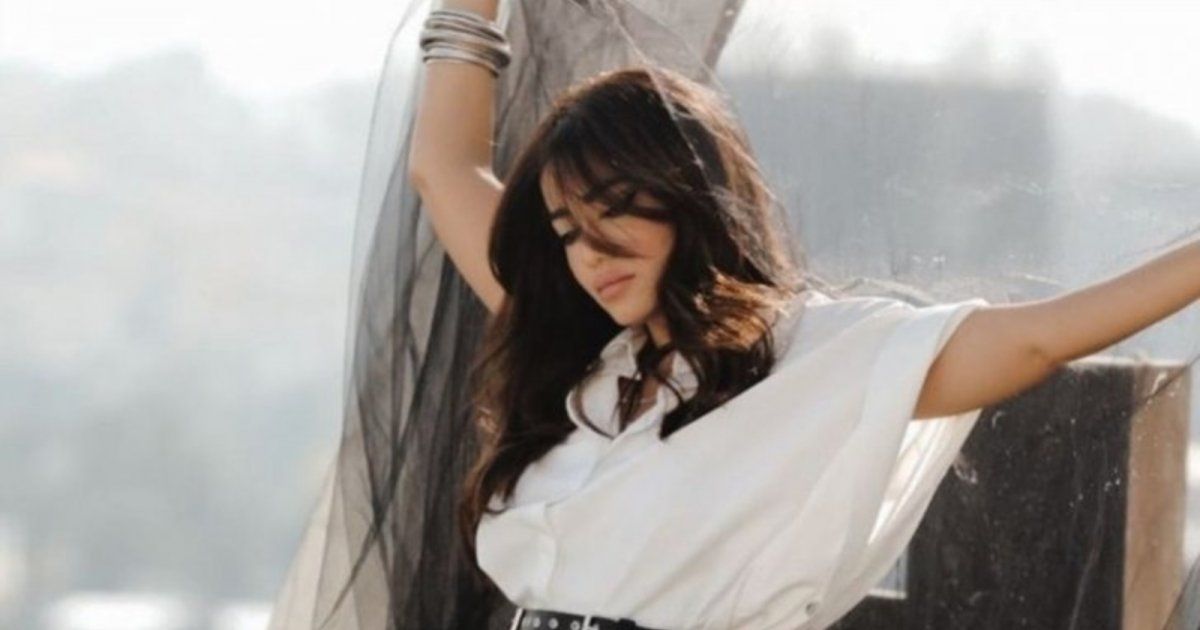 شاهد .. بالصورة- رحمة رياض تتألق بالأسود وجمالها حديث المتابعين