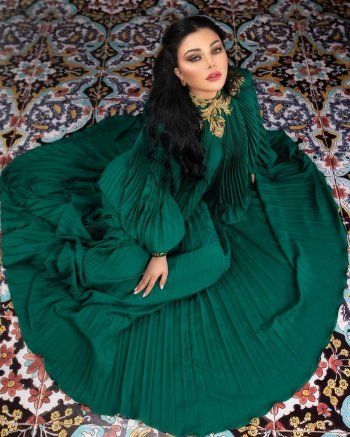 شاهد .. إطلالة رائعة لـ هيفا وهبي باللون الأخضر.. وجمالها حديث الكثيرين