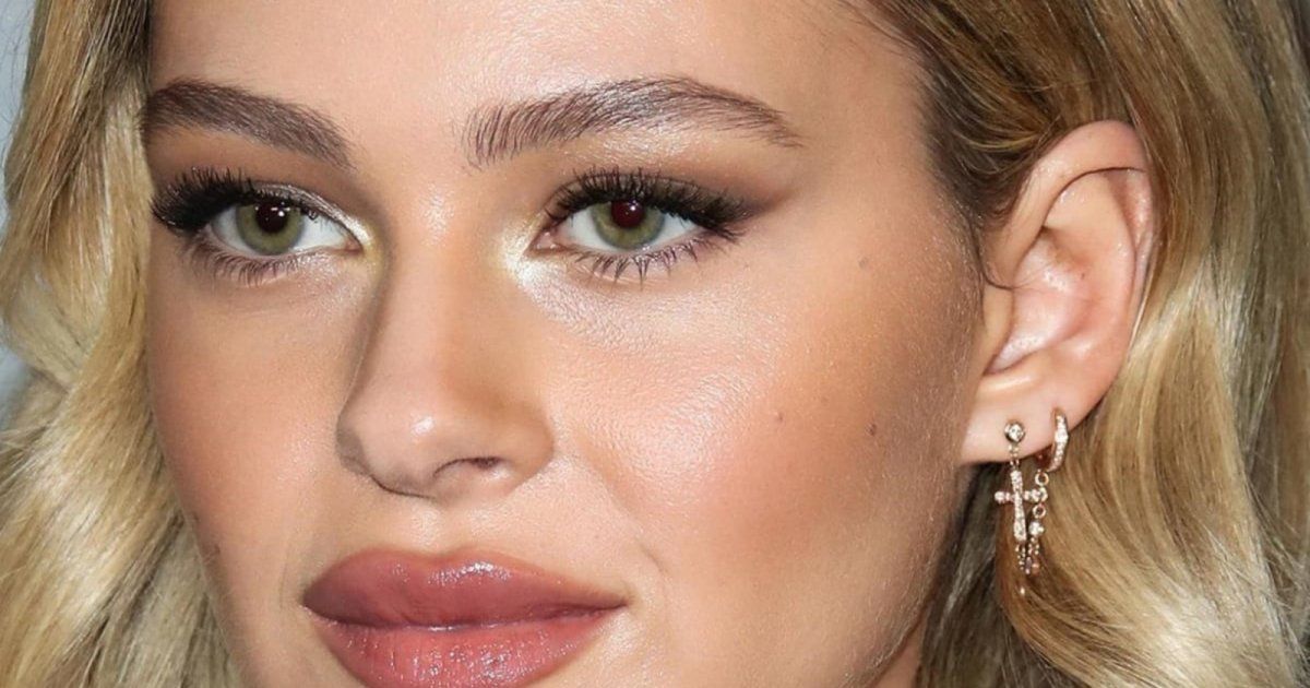 شاهد .. بالصورة - فستان زفاف نيكولا بيلتز عمل فني من أنامل هذا المبدع