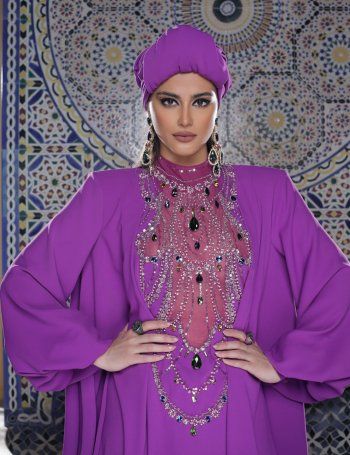 شاهد .. أنطوان القارح يطلق مجموعة "أناديل" الرمضانية