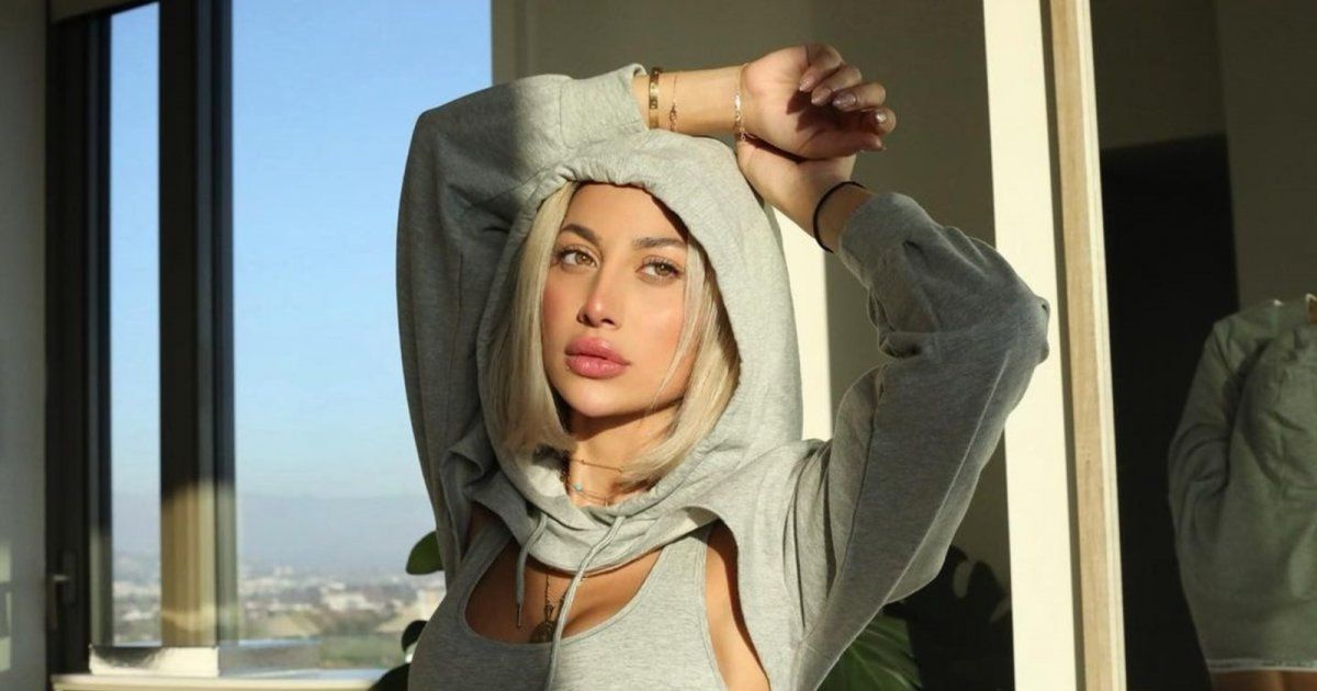 شاهد .. إطلالة رائعة لـ مودل روز.. وما الذي جمعها بـ باريس هليتون؟