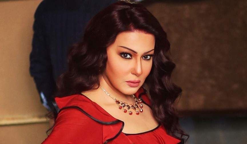 شاهد .. سمية الخشاب تهاجم كل من يفرض على الآخر أن يصوم: ده اكبر مظاهر التخلف