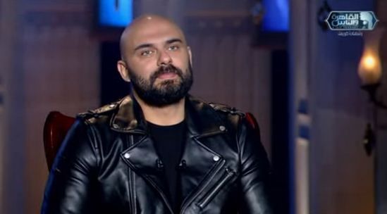 أحمد صلاح حسني لـ”حبر سري”: “رحيل أمي أكثر حاجة ووجعتني