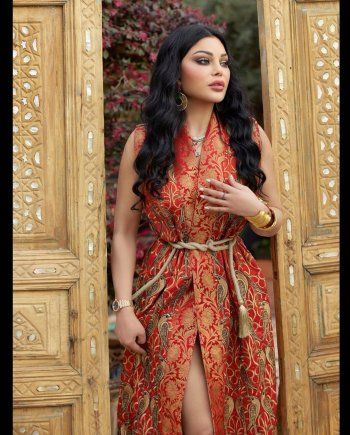 شاهد .. بالصور - هيفا وهبي بإطلالة فريدة وجمالها يشعل مواقع التواصل الإجتماعي