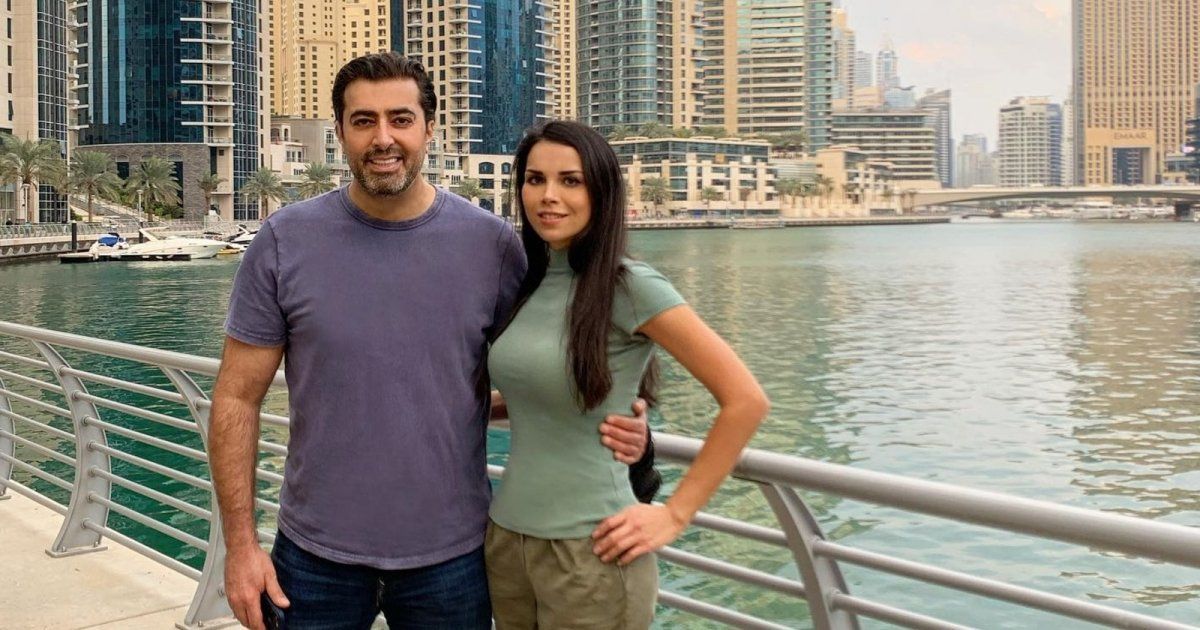 شاهد .. باسم ياخور يزيل مكياج زوجته بالقوة ليكتشف ان كان جمالها مزيّف -بالفيديو