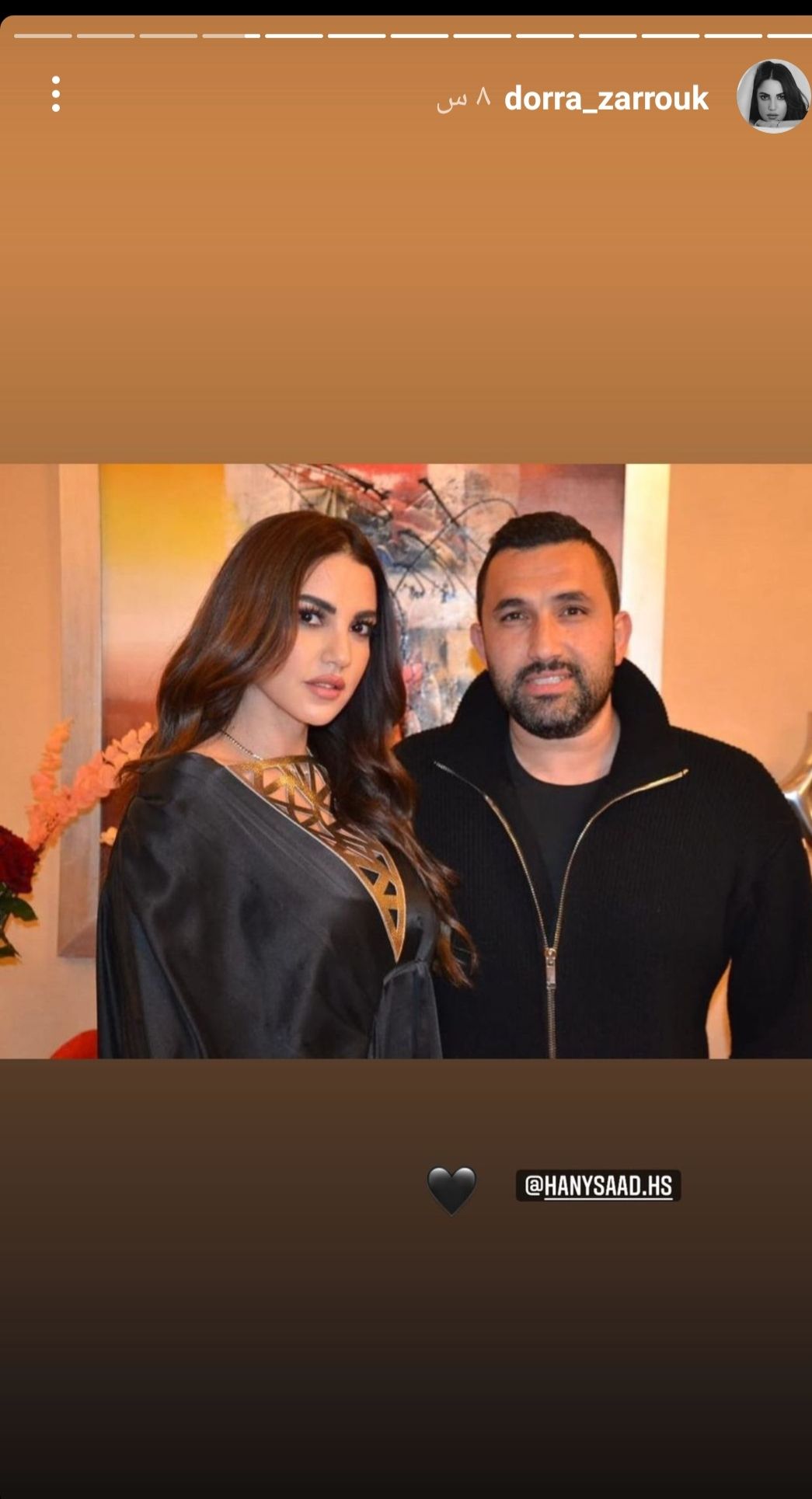 الاسود يليق بك.. درة تخطف الانظار برفقة زوجها بإطلالة رمضانية-شاهد