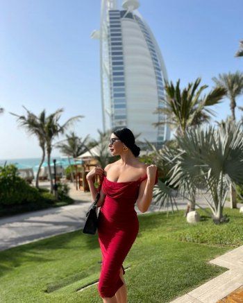 شاهد .. لاميتا فرنجية تعيش أجواء رومانسية.. وإطلالتها حديث المتابعين