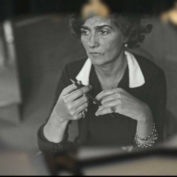 شاهد .. كوكو شانيل طبعت موضة القرن العشرين... حررت شكل المرأة وأدخلتها الى عصر الحداثة