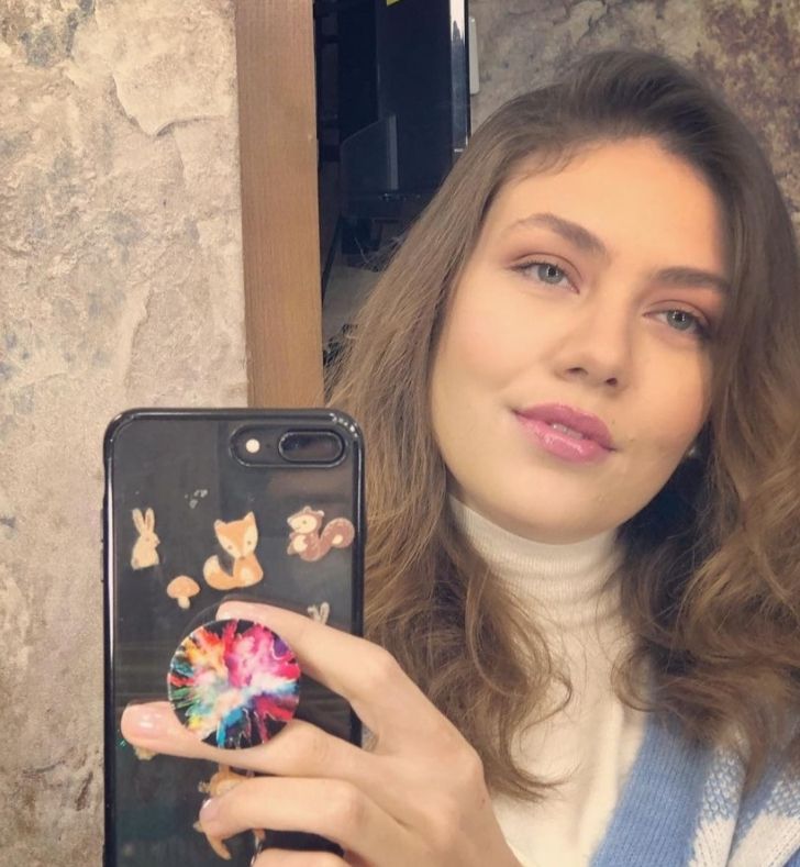 رحمة حسن تتألق بإطلالة شتوية في احدث ظهور لها- شاهد