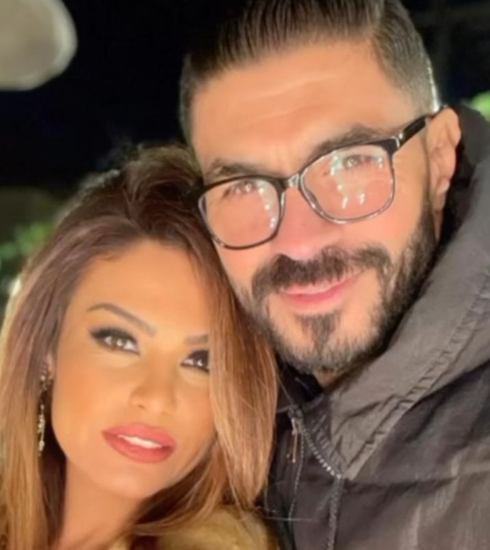 في لحظة رومانسية .. خالد سليم يتألق برفقة زوجته- شاهد