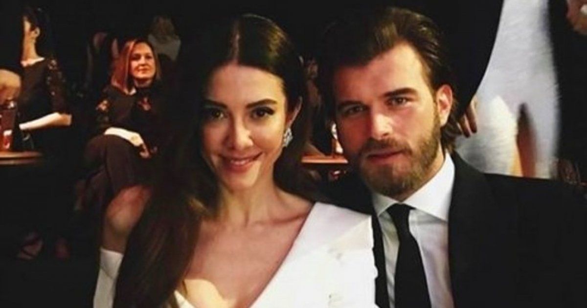 شاهد .. أول ظهور لزوجة كيفانش تاتليتوغ ببطن منتفخ.. والجمهور يشيد بنعومتها