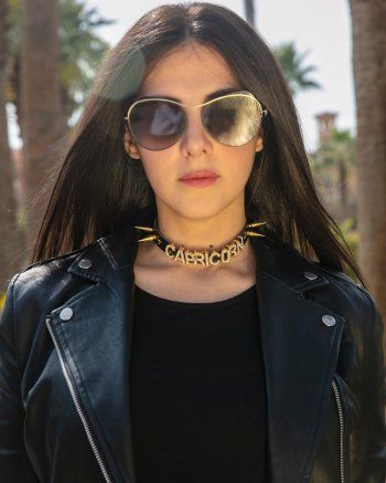 شاهد .. دنيا سمير غانم بإطلالة مميزة.. وعقدها يلفت الأنظار