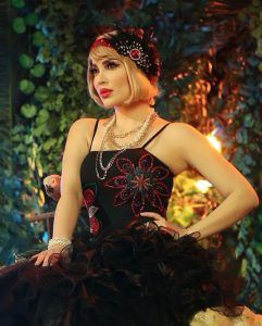 اتفرج – الخوخة نسرين طافش تسحر العيون بظهور مكشوف