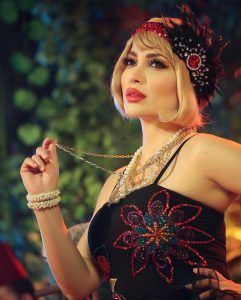 اتفرج – الخوخة نسرين طافش تسحر العيون بظهور مكشوف