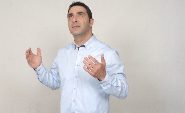 شاهد .. جورج نخلة يصوّر ترتيلة قصة المكرم بشارة أبو مراد المخلّصي.. ويكشف عن جديده