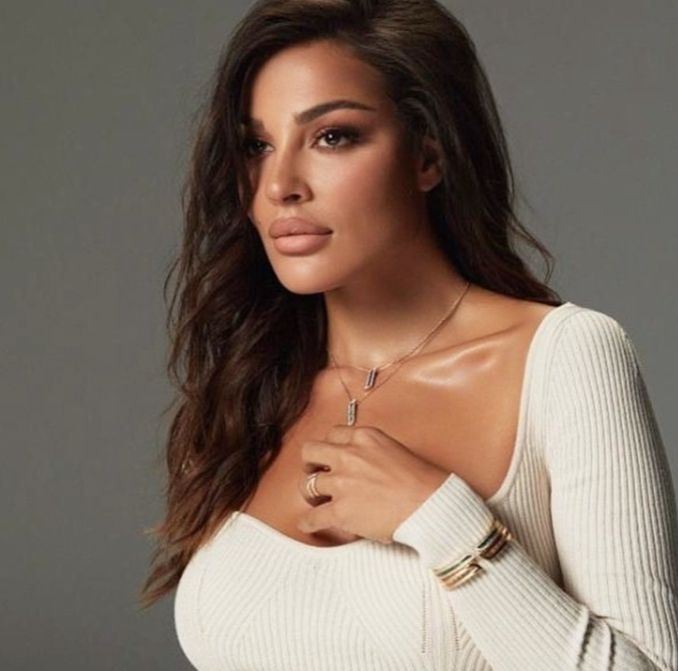 نادين نسيب نجيب تحتفل بعيد الفصح المجيد- شاهد