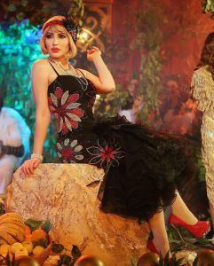 اتفرج – الخوخة نسرين طافش تسحر العيون بظهور مكشوف