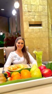 اتفرج – منة فضالي تسحر القلوب بظهور مفيش أحلي من كدة