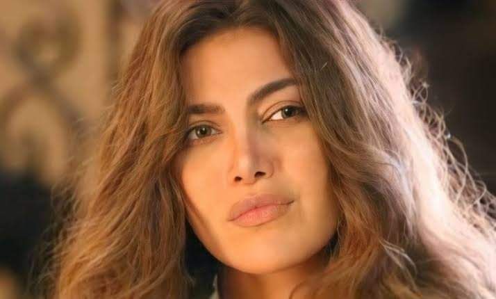 تفاصيل الحلقة 15 من يوتيرن..محمود حافظ يصور نفسه بغرفة نوم ريهام حجاج