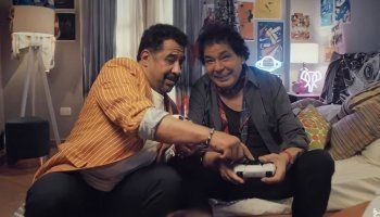 شاهد .. يوتيوب يحذف أغنية "عشان نفهم بعض" لـ محمد منير والشاب خالد ...إليكم التفاصيل