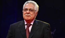 شاهد .. بالفيديو- نبيلة عبيد تغضب وتنفعل بعد محاولة إطلاق لقب نجمة مصر الأولى على منى زكي وياسمين عبد العزيز