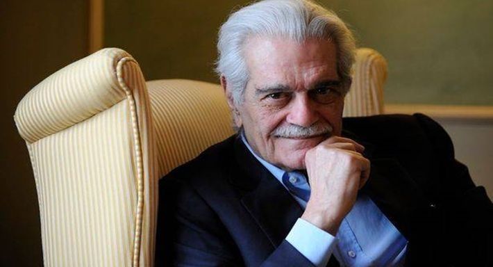 عمر الشريف كان بطل فيلم ” عسل أسود ” بدلا من أحمد حلمي