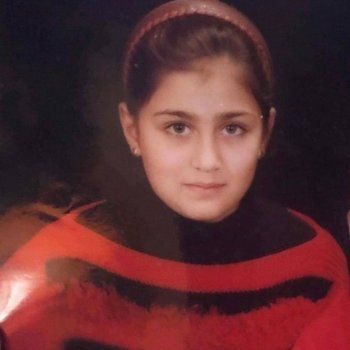 شاهد .. صورة من طفولة هبة نور تضج مواقع التواصل.. وملامحها تخطف الأنظار